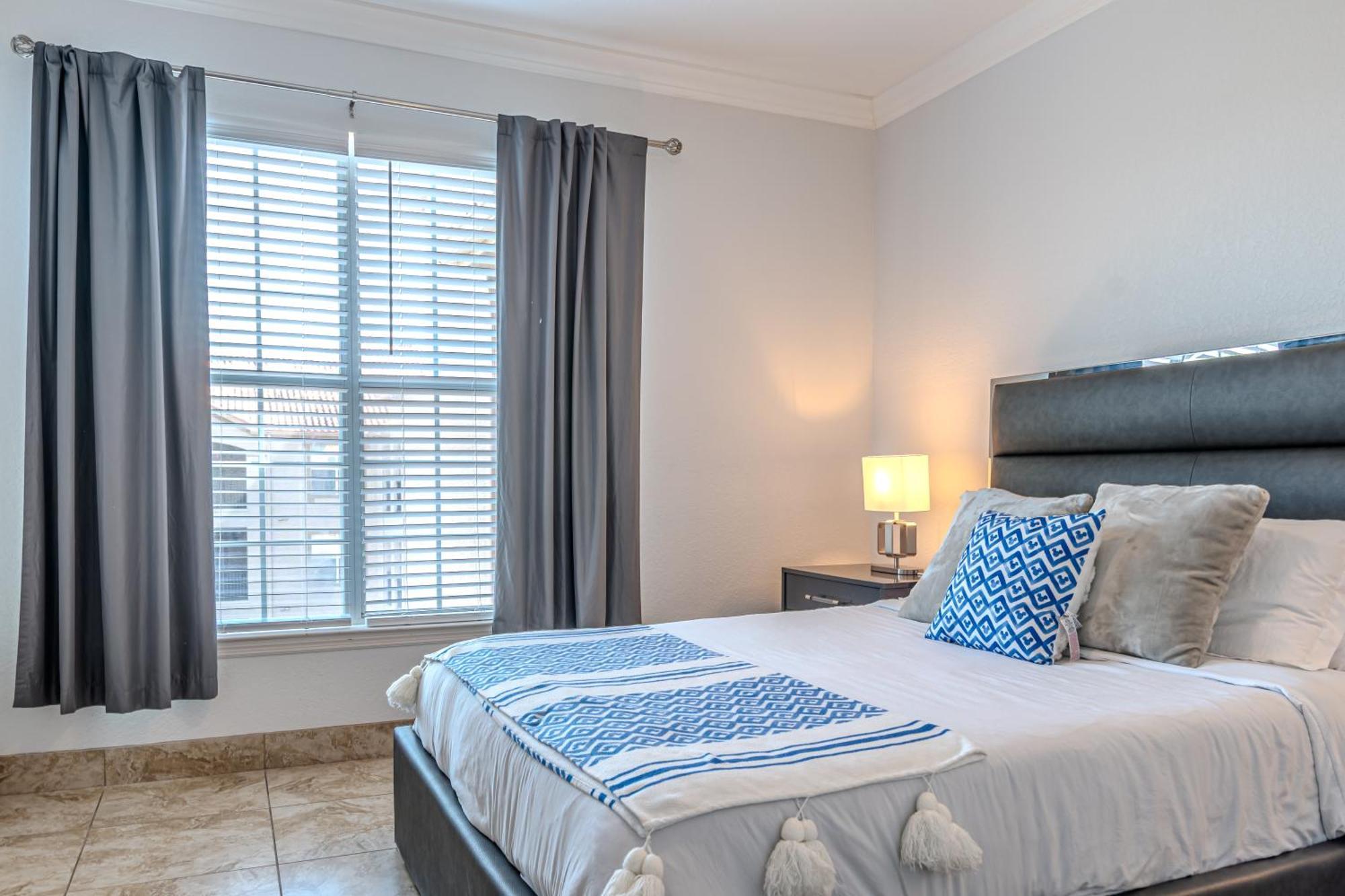 Apartment 3 Bedroom In Tuscana Resort , 15" From Disney คิสซิมมี ภายนอก รูปภาพ